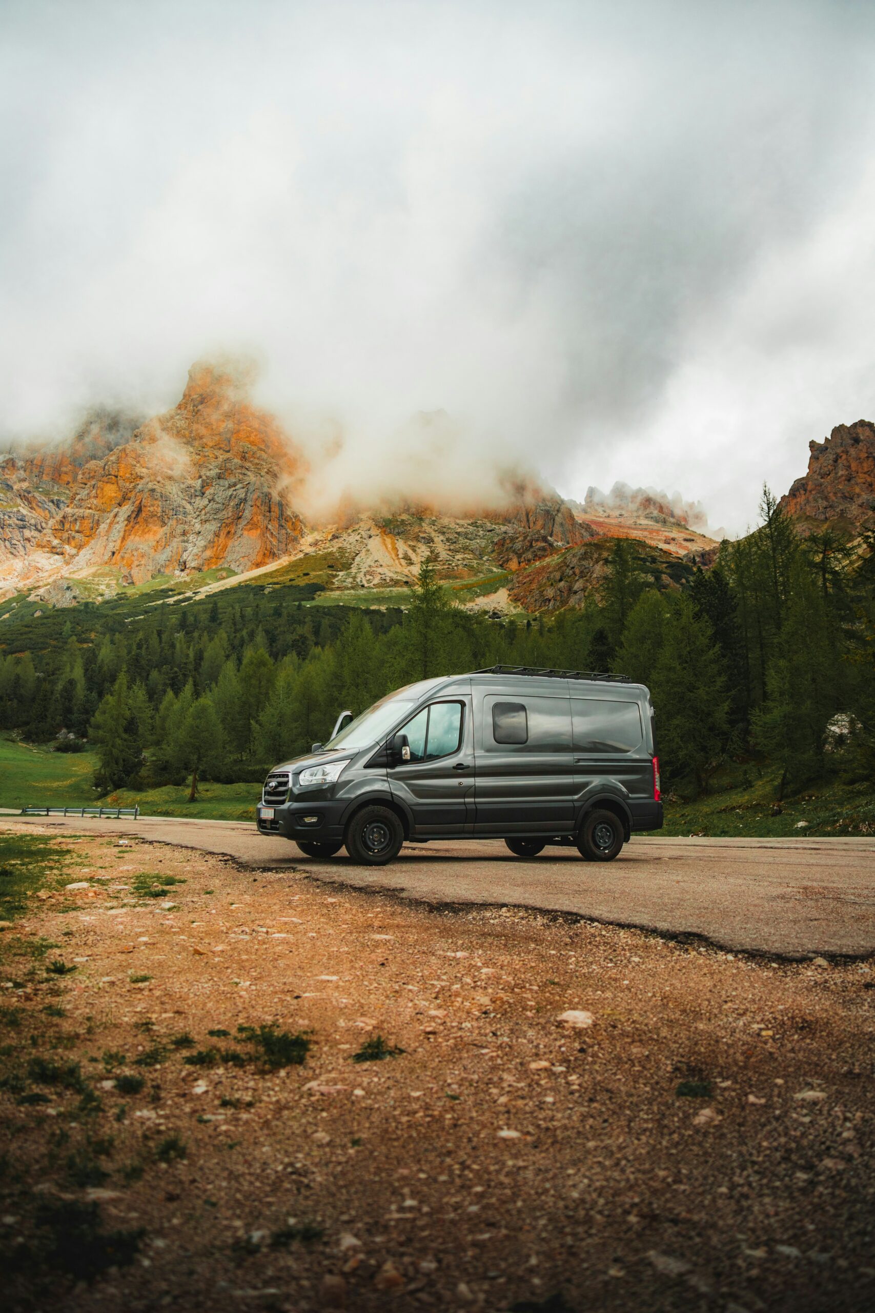 daniel j schwarz enybbm7jrv0 unsplash